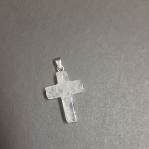 Chic Silver Cross Necklace